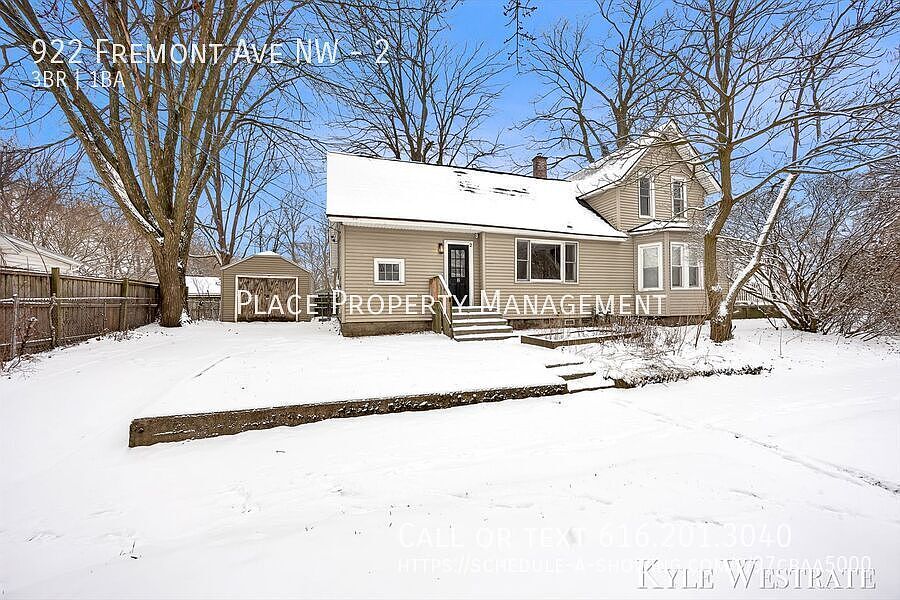 1st image of 922 Fremont Ave NW #2
