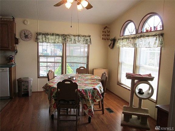 4th image of 5900 64th St NE Unit 218