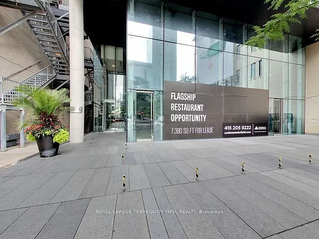 Theatre Park — Photo 2