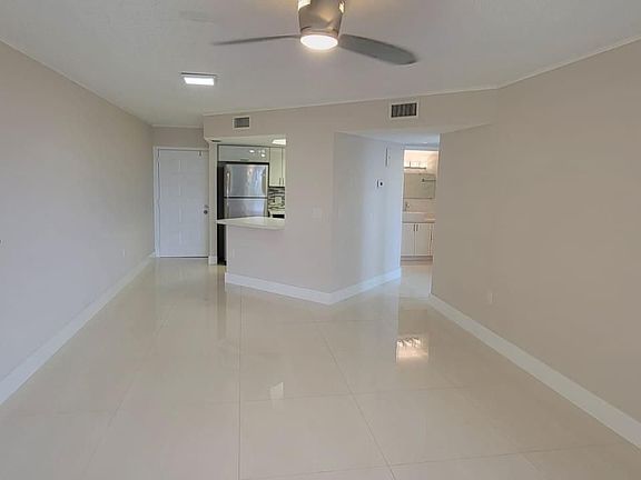 2nd image of 8245 Lake Dr APT 301