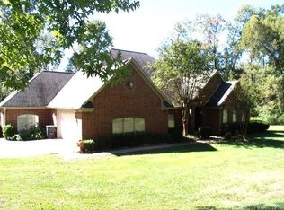 18 Dogwood Cir, Nashville, AR 71852
