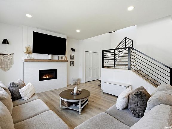 5th image of 147 Barrett STREET