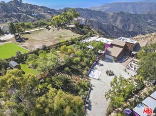 231 Loma Metisse Rd, Malibu, CA 90265