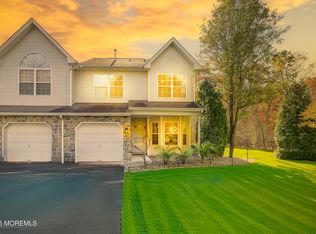 11 Saratoga Ct, Tinton Falls, NJ 07753