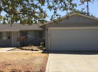 2712 E Holland Ave, Fresno, CA 93726