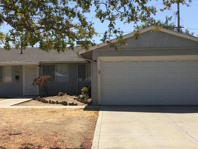 2712 E Holland Ave, Fresno, CA, 93726