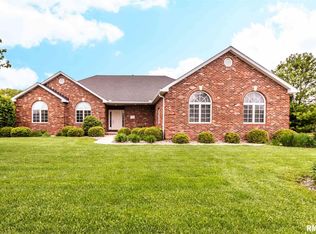 7823 W Thorngate Dr, Mapleton, IL 61547