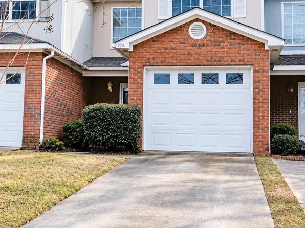 128 Woodmere Dr, Enterprise, AL 36330