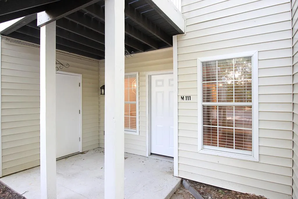 3 bed, 2.0 bath, 1364 sqft, $1,500 — Photo 2