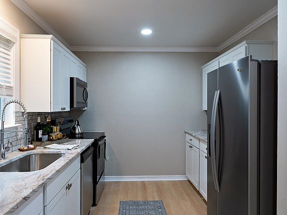 5th image of 13474 Rooster Ln