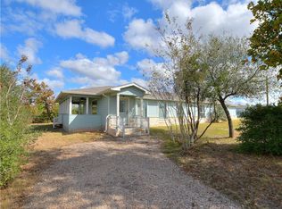 141 Wild Bird Loop, Smithville, TX 78957