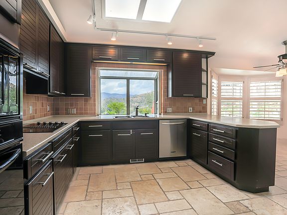 4th image of 15725 Vista Vicente Dr