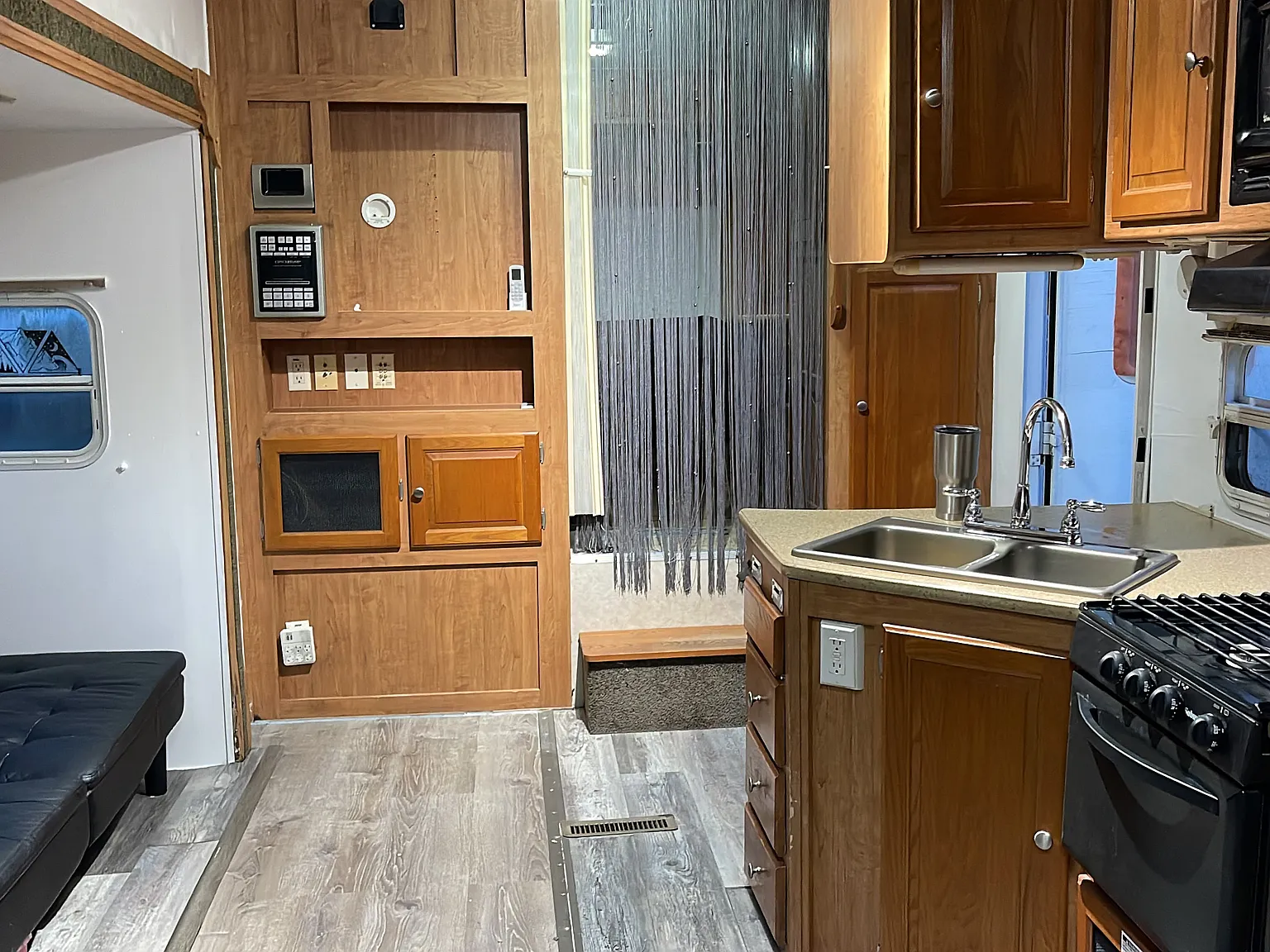 1 bed, 950 sqft, $1,000 — Photo 4