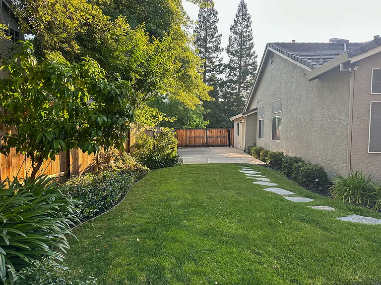 Side yard with 40 Ft RV/boat pad