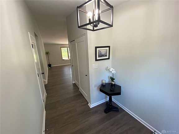 4th image of 8055 Blackleaf Ct