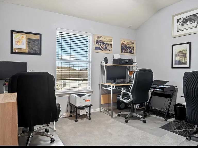 8739 Bigelow Dr — Photo 15