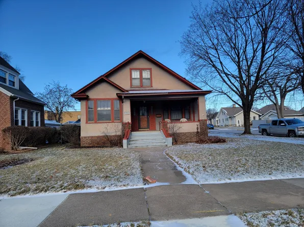 1252 W Broadway St, Winona, MN 55987