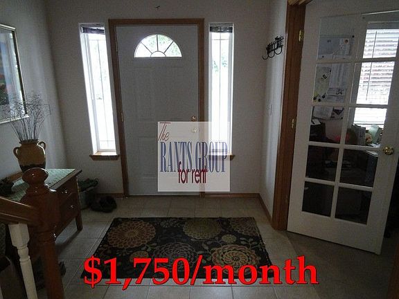 3rd image of 5034 Siskiyou Loop SE
