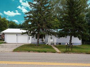 217 N Center Ave, Center, ND 58530