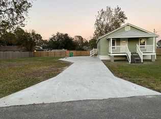 4512 Linda St, Napoleonville, LA 70390