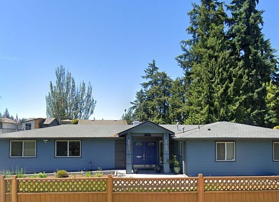 1st image of 10711 NE 124th Avenue