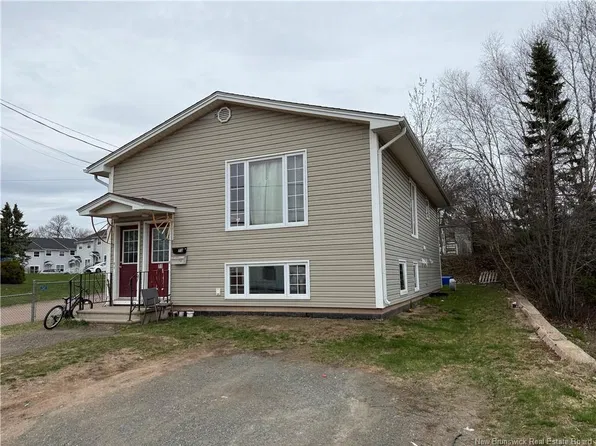 Mill Rd #71, Moncton, NB E1A 4B1