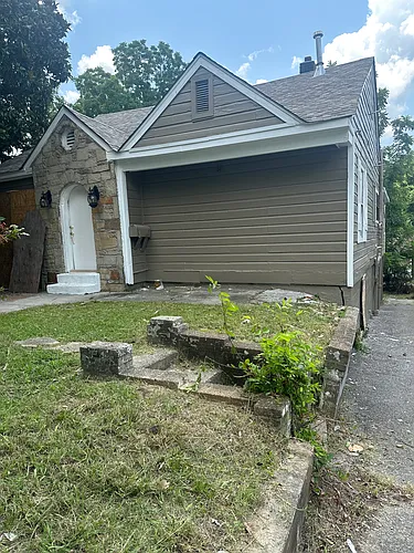 357 S Pkwy E Photo 1 357 S Pkwy E Photo 1