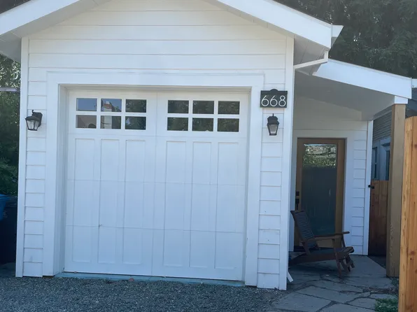 668 Tupper St, Santa Rosa, CA 95404