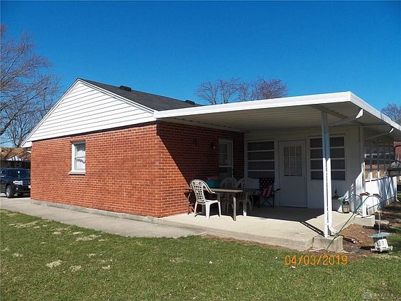 2nd image of 105 Charles Pl