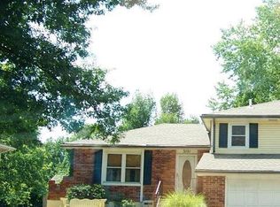 3101 SE 2nd St, Blue Springs, MO 64014