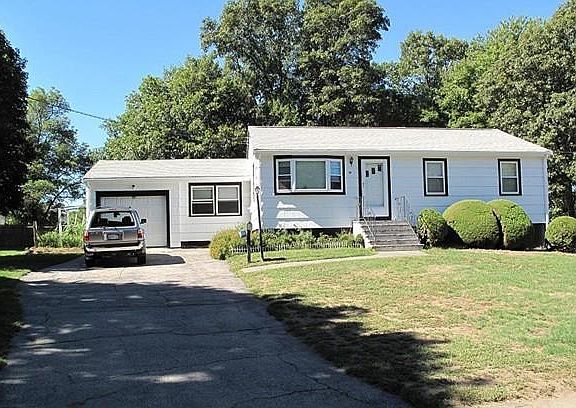 3rd image of 38 Truman Dr