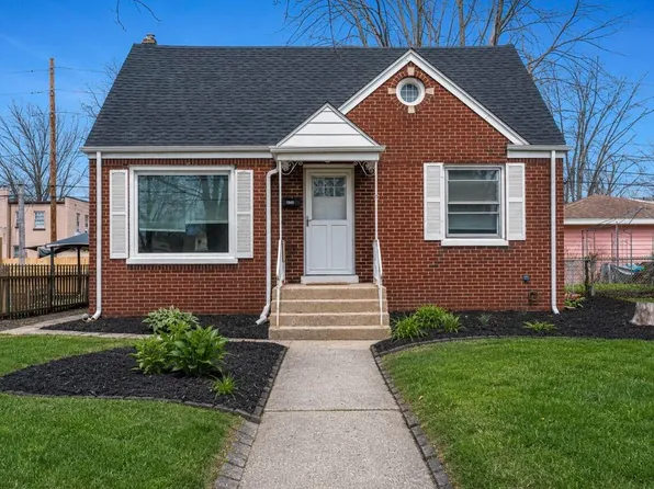 8215 Hohman Ave, Munster, IN 46321