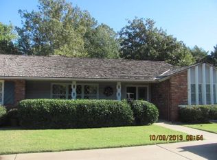 26 W Crestway Dr, Wellington, KS 67152