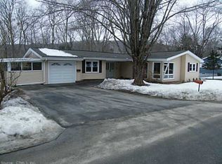 17 Maple Ave, Deep River, CT 06417