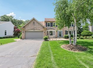 7004 Bennington Dr, Gurnee, IL