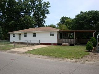 2nd image of 214 N 2nd St