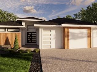 14886 Thousand Oaks Pl, Parkville, MO 64152