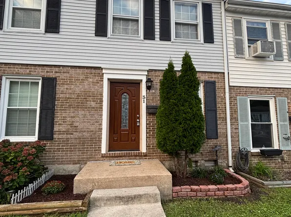 31 Slavin Ct, Baltimore, MD 21236