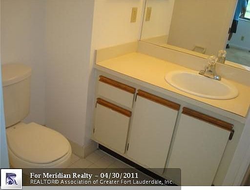 5th image of 9044 NW 28th Dr APT 3203