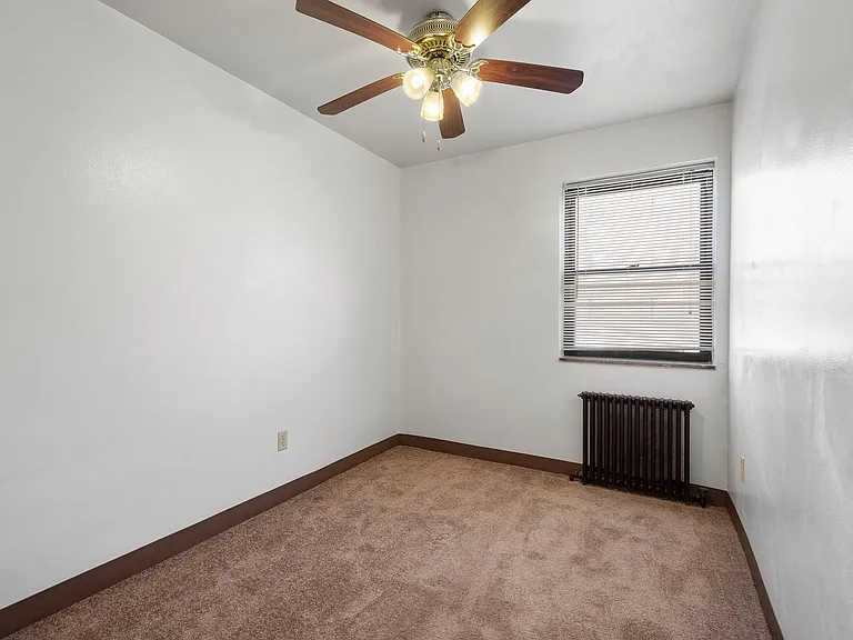 2117 Brownsville Road — Photo 32