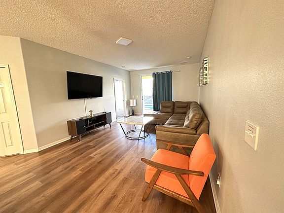 3rd image of 258 Sunset View Dr #Id1248414p