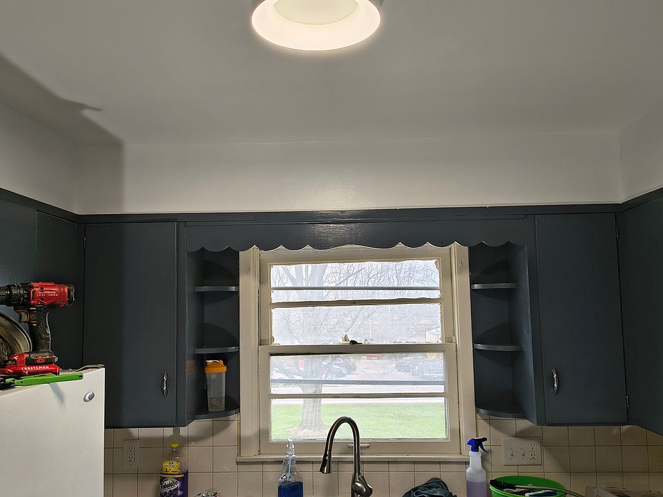 2nd image of 431 Plymouth St #1