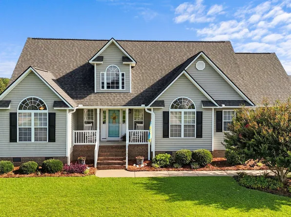 132 Grandifloria Court, Winterville, NC 28590