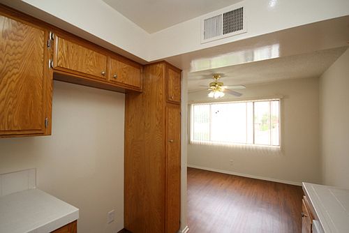 5th image of 165 E Sierra Madre Blvd APT J