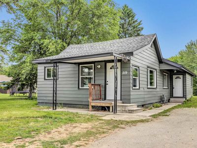 219 Pine Ave, Oconto, WI, 54153