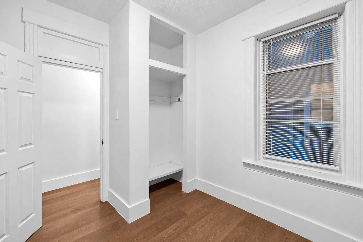 3 bed, 1200 sqft, $2,545 — Photo 3