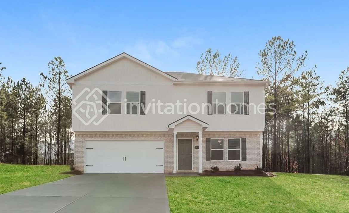 393 Amelia Ln Covington, GA 30016 — Photo 1
