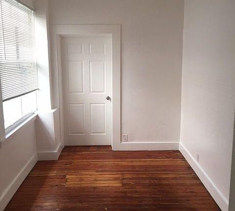 4th image of 555 Clayton St APT 10