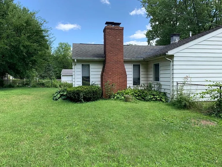 1961 Indian Trail Dr — Photo 17
