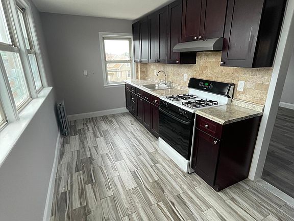 3rd image of 101-28 99th St #2